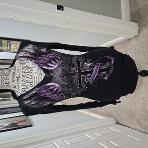 Women's Open shoulder lingerie sleeve shirt.